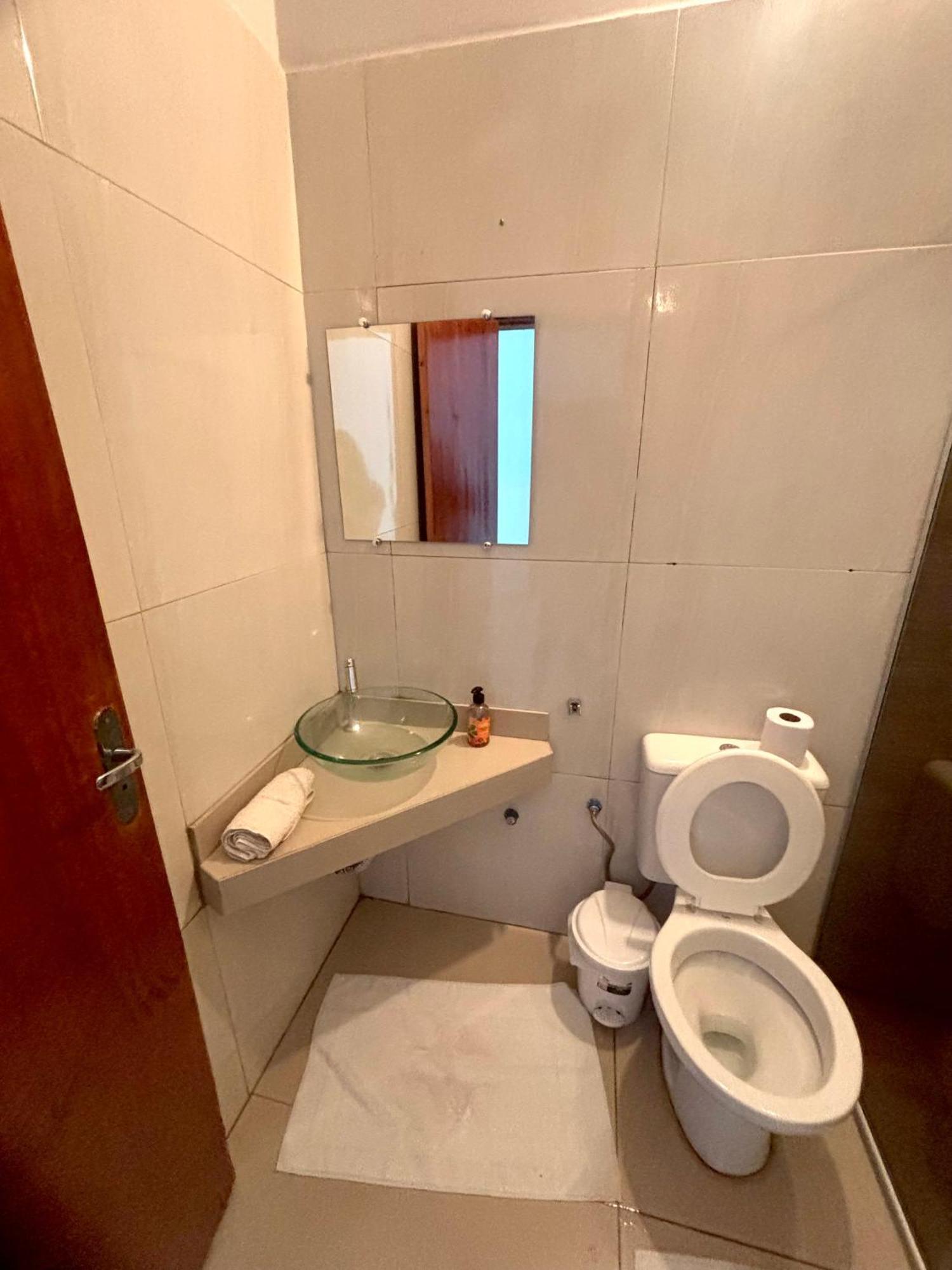 Quarto em Acomodações Particulares Em Frente Aeroporto Efata Shalom