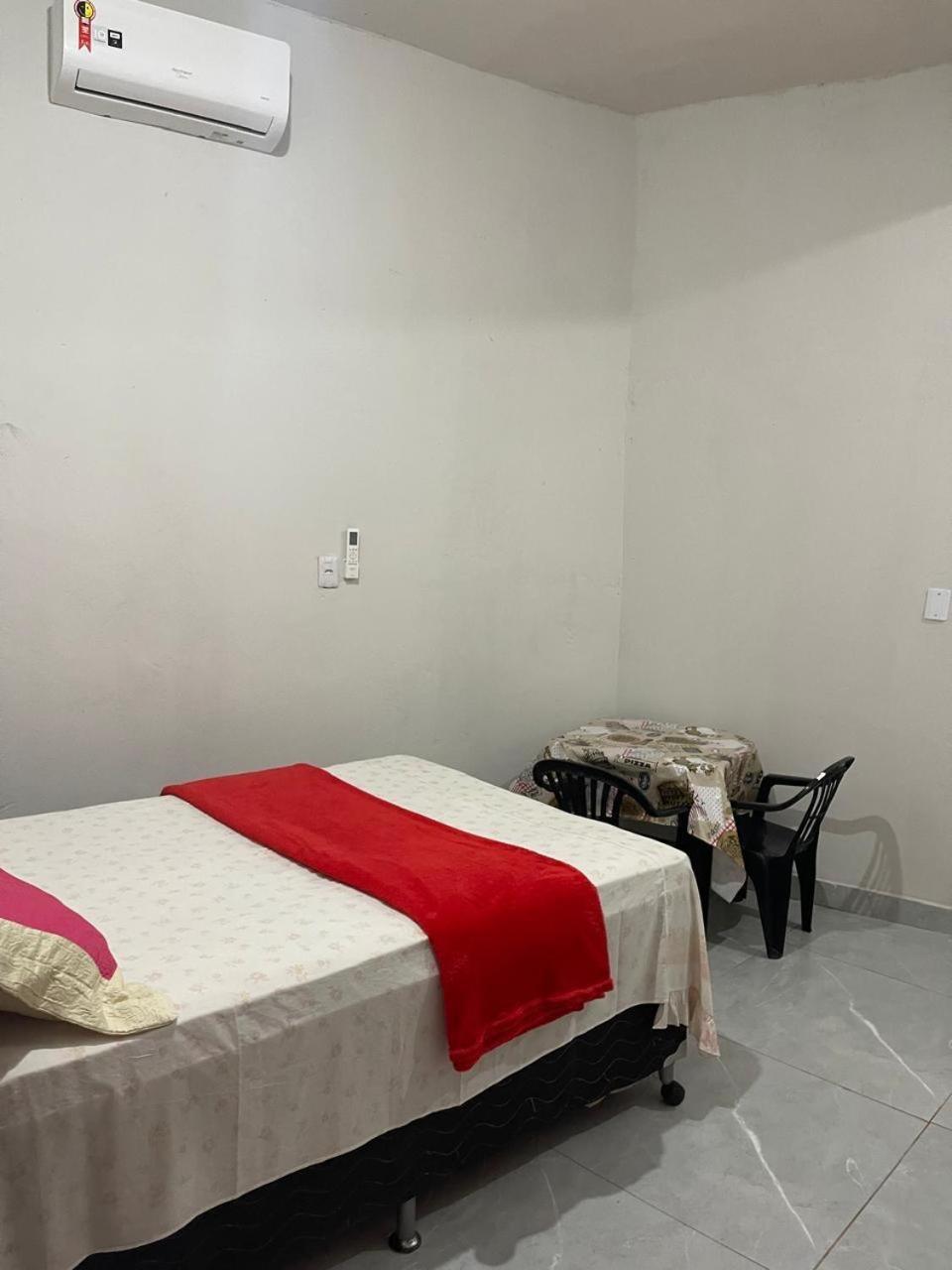 Quarto em Acomodações Particulares Em Frente Aeroporto Efata Shalom *